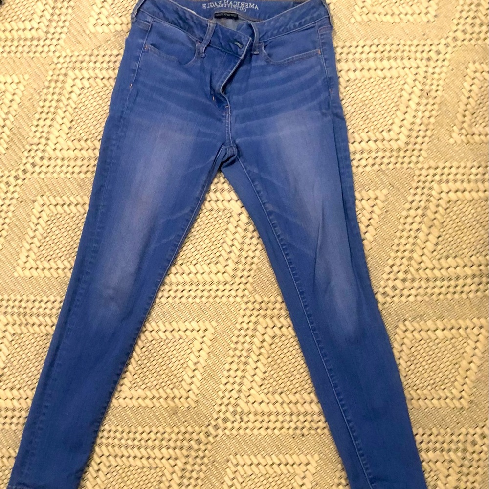 American Eagle size 10 rich, bright blue jegging!